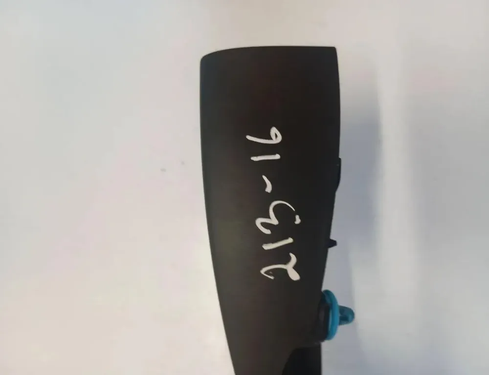 VOLVO V70 2 generation (2000-2008) Priekšējo kreiso durvju skaļrunis 30781068 33136132