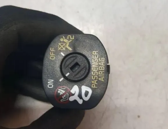 VOLVO V40 Cross Country 1 generation (2012-2020) SRS slēdzis 31318268,0200 33136334