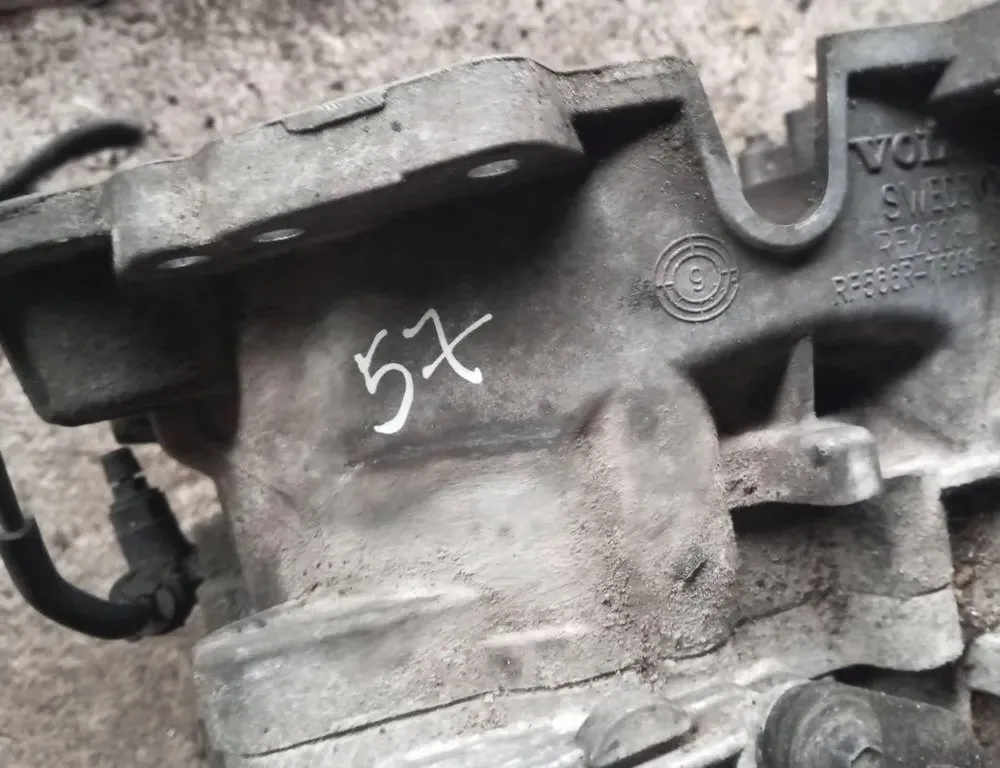 VOLVO XC60 1 generation (2008-2017) pārnesumkārba 1285020 33137012