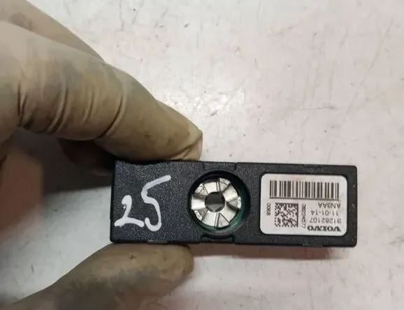 VOLVO V40 Cross Country 1 generation (2012-2020) Антенный модуль 31282107 33137224