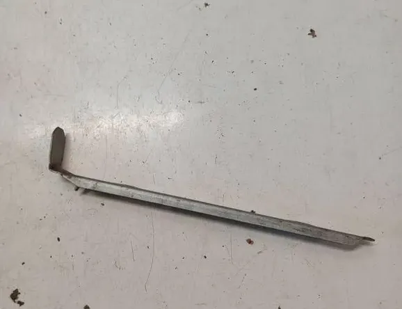 VOLVO XC90 1 generation (2002-2014) Labās puses luktura kronšteina stiprinājums 8637182 33137612