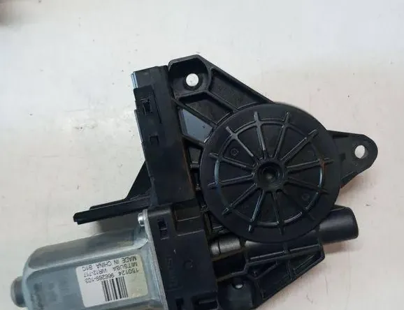 VOLVO S60 2 generation (2010-2020) Маторчик стеклоподъемника передней левой двери WR12717 33138026