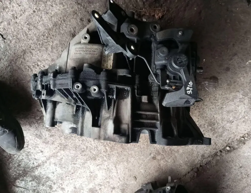 VOLVO V60 1 generation (2010-2020) Gearbox 1285242 33139544