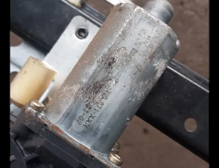 VOLVO S60 2 generation (2010-2020) Стеклоподъемник передней левой двери 119971 33139973