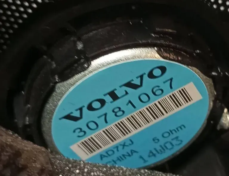 VOLVO V70 2 generation (2000-2008) Priekšējo kreiso durvju skaļrunis 30781067,AD7XJ 33152918