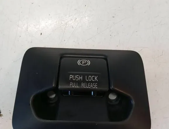 VOLVO XC60 1 generation (2008-2017) Кнопка ручного тормоза 31334637 33153846