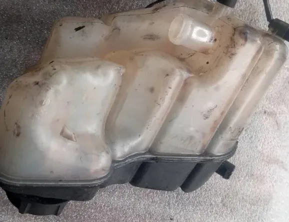 VOLVO V60 1 generation (2010-2020) Expansion Tank 6G918K218 33159933