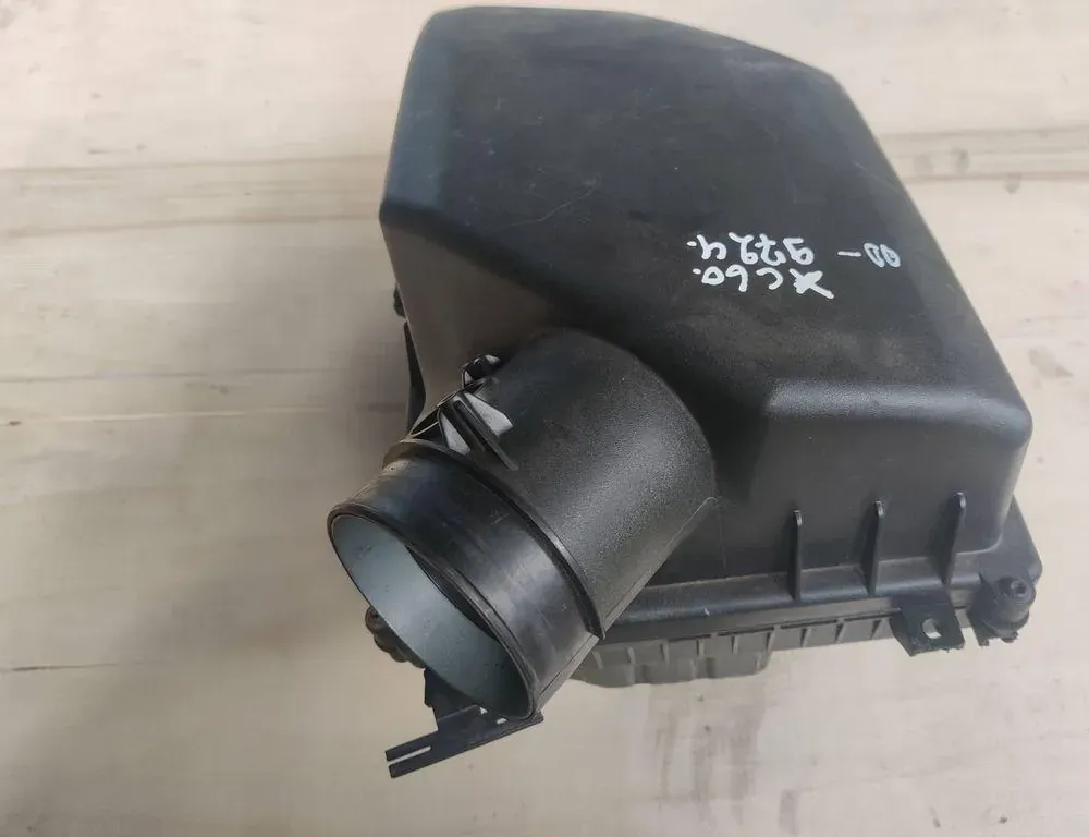 VOLVO XC60 1 generation (2008-2017) Gaisa filtru kaste 31319684 33160192