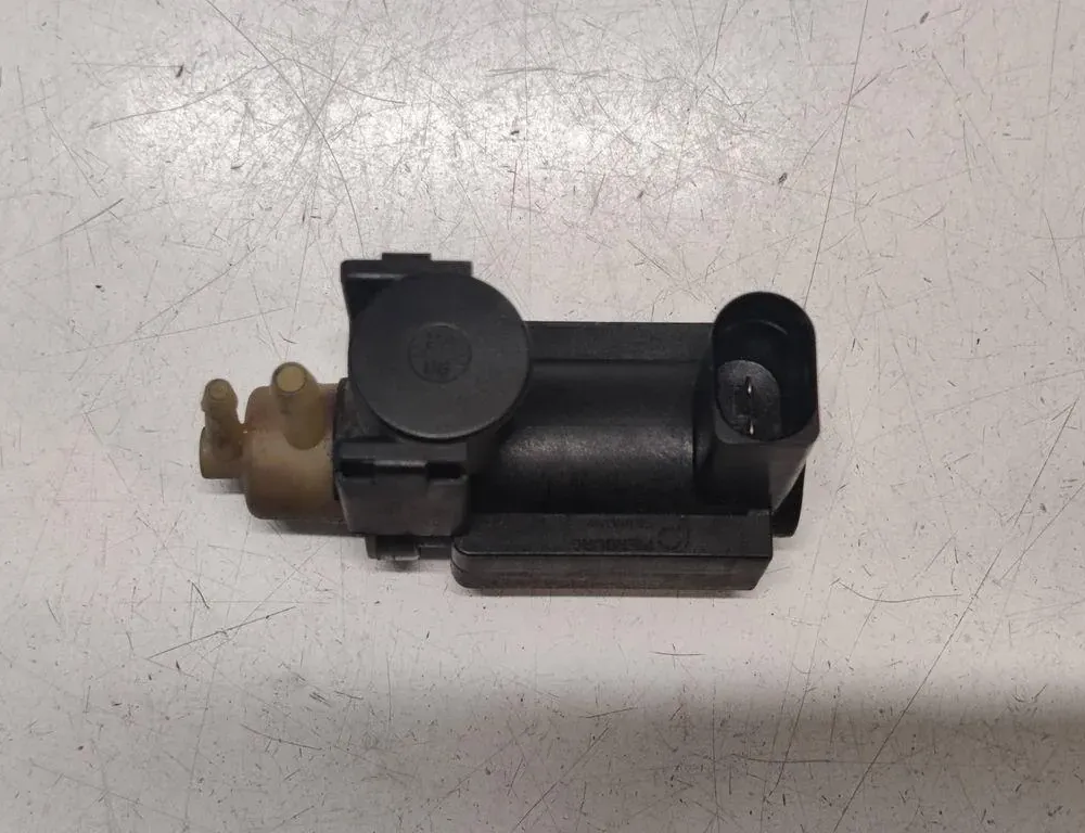 VOLVO XC60 1 generation (2008-2017) Соленоидный клапан 31339808 33160281