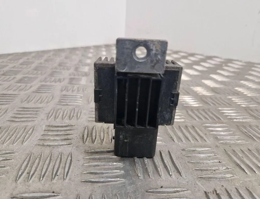 CITROËN DS5 1 generation (2012-2015) Aizdedzes sveces 9663824880 30550341