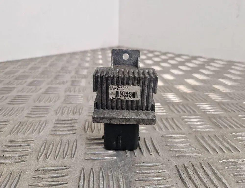 CITROËN DS5 1 generation (2012-2015) Aizdedzes sveces 9663824880 30550341