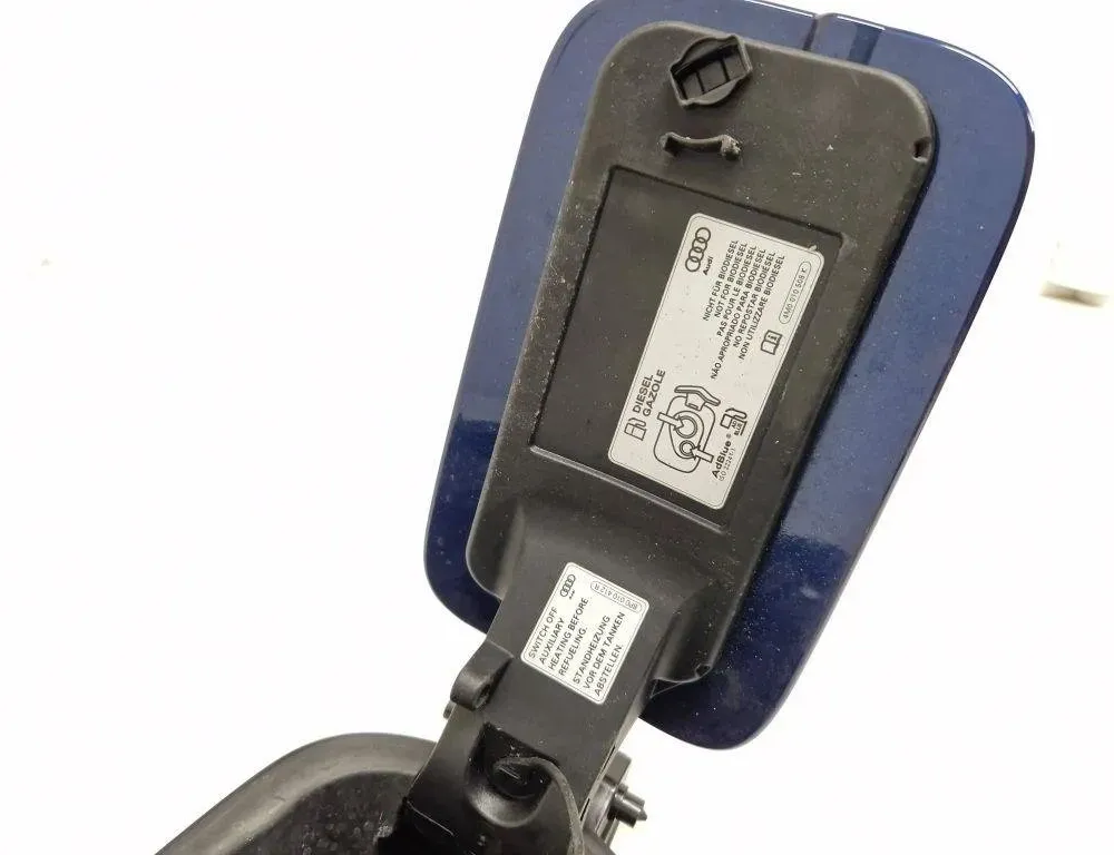 AUDI A4 B7/8E (2004-2008) Degvielas tvertnes vāciņš 8W0809906A 30576740