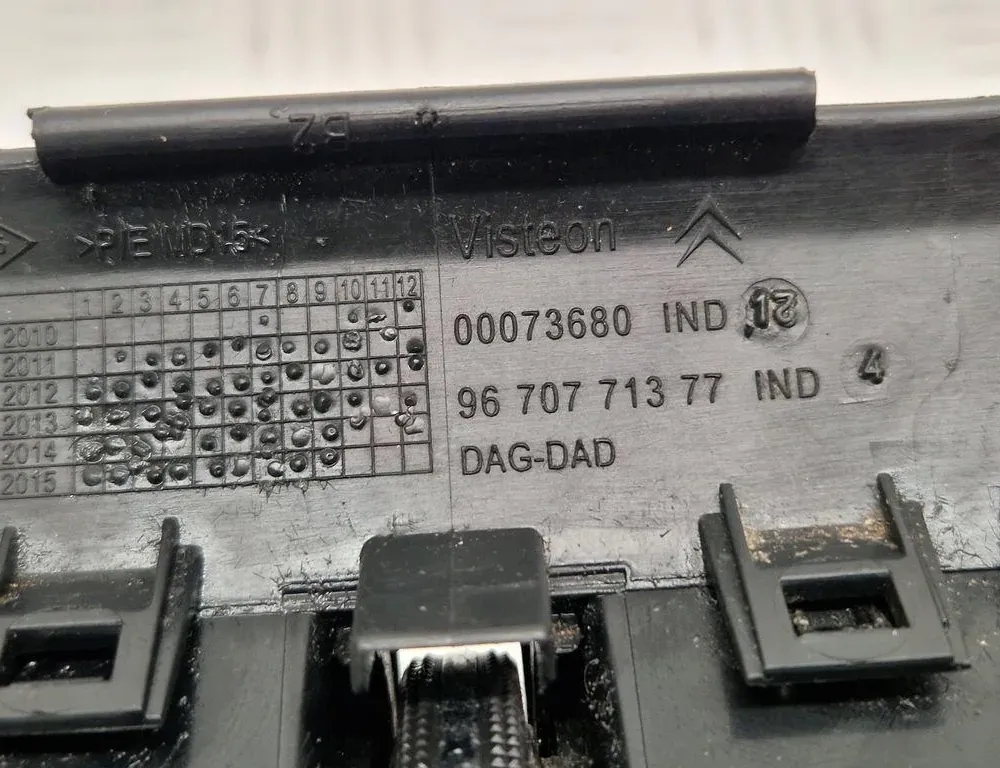 CITROËN DS5 1 generation (2012-2015) Rear air vent grille 9670771377 33374629