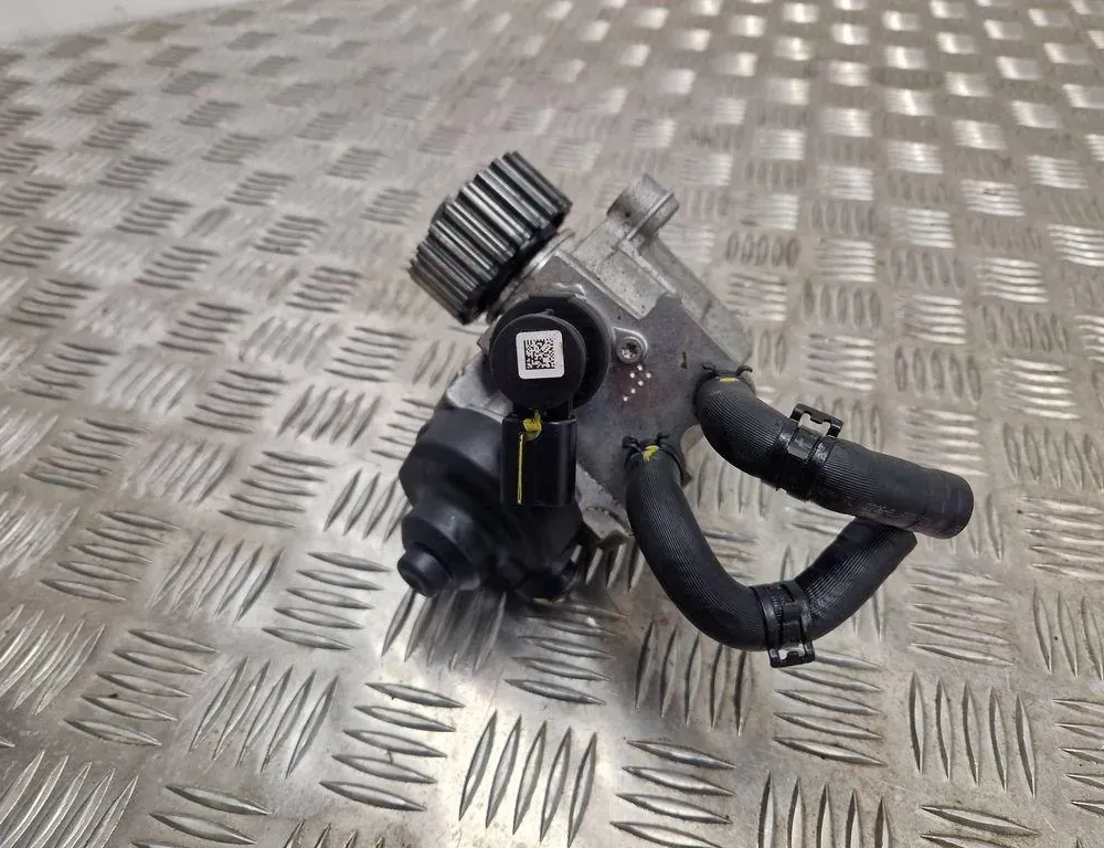 AUDI A4 allroad B9 (2016-2024) Топливный насос 11240418,04L130755E 33496381