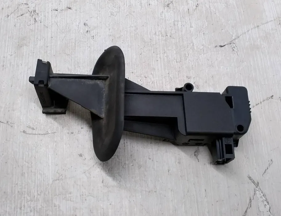 VOLVO S80 2 generation (2006-2020) Замок крышки топливного бака 30649881 27658952