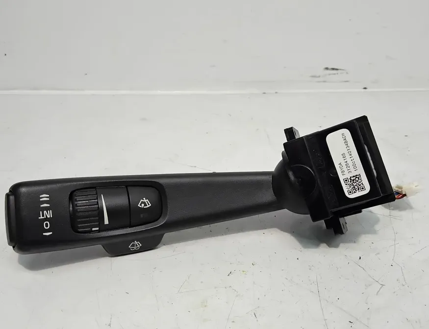 VOLVO S60 2 generation (2010-2020) Stikla tīrītāja rokturis 31264165 28627086