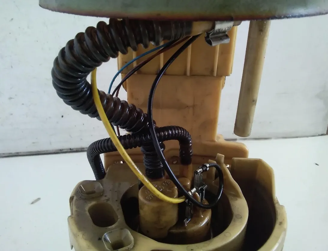 VOLKSWAGEN Touran 1 generation (2003-2015) Degvielas sūknis degvielas tvertnē 88457310 28646088