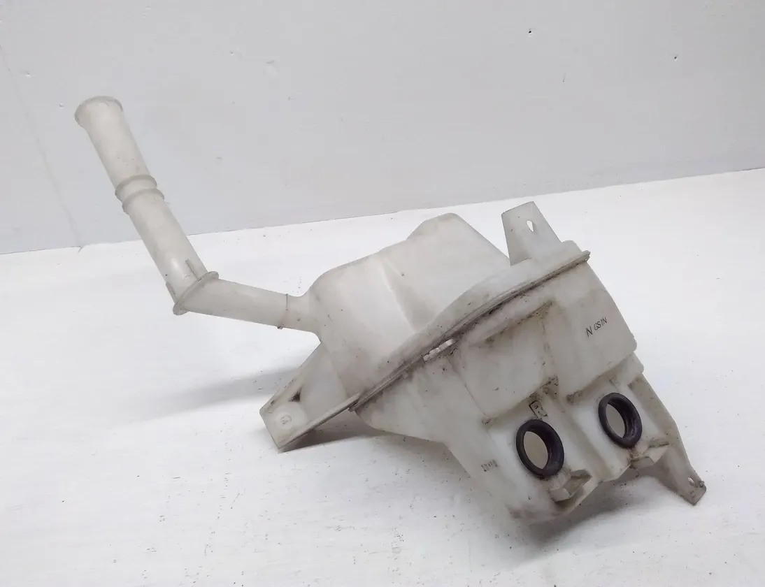 MAZDA 3 BK (2003-2009) Logu mazgāšanas tvertne 860142777 28716032