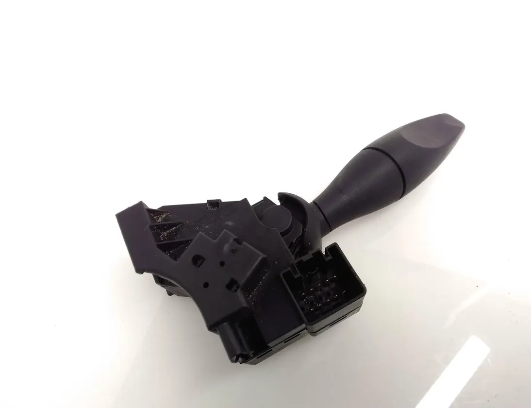 FORD Focus 1 generation (1998-2010) поворота переключение  98AG13335AG 28737616