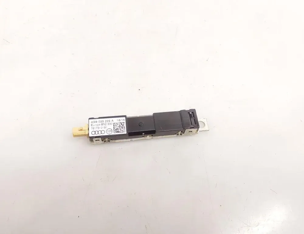 AUDI A6 C7/4G (2010-2020) Antenas pastiprinātājs 4G9035225A 33241516