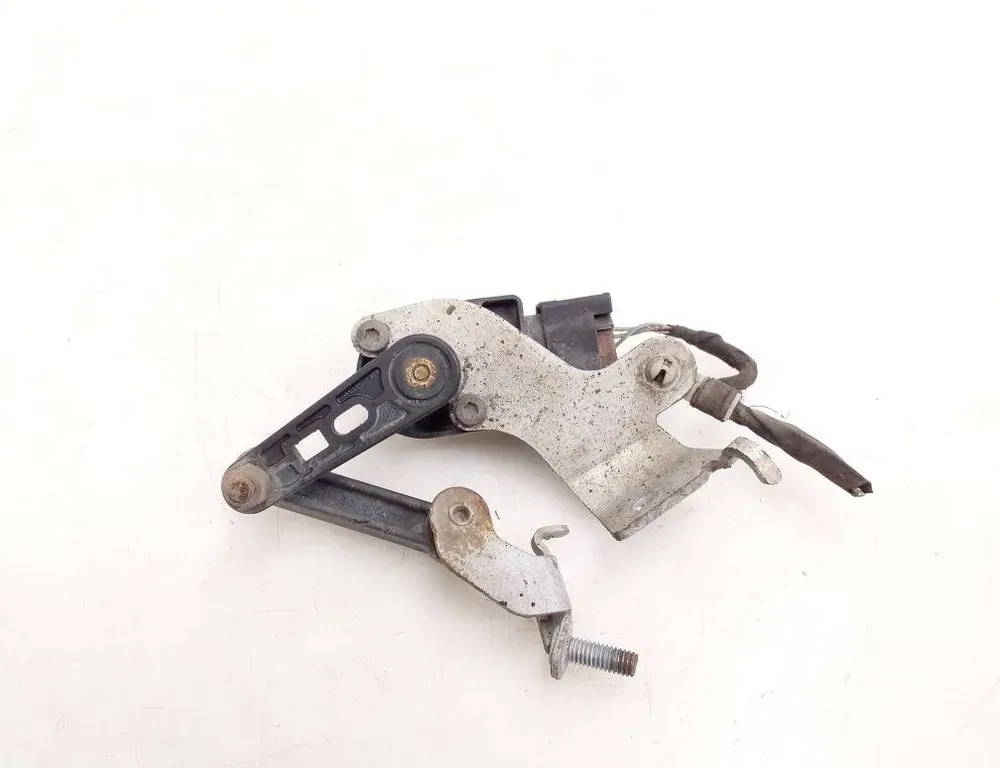 BMW 5 Series G30/G31 (2016-2023) Front Left Level Sensor 6870000 33569979