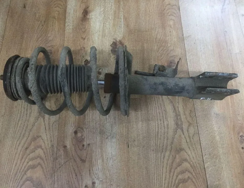 PEUGEOT 307 1 generation (2001-2008) Амортизатор передний правый 34456135