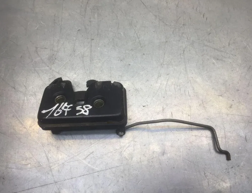 VOLKSWAGEN Polo 4 generation (2001-2009) Aizmugurējā bagāžnieka slēdzene 6X0827505 34453286