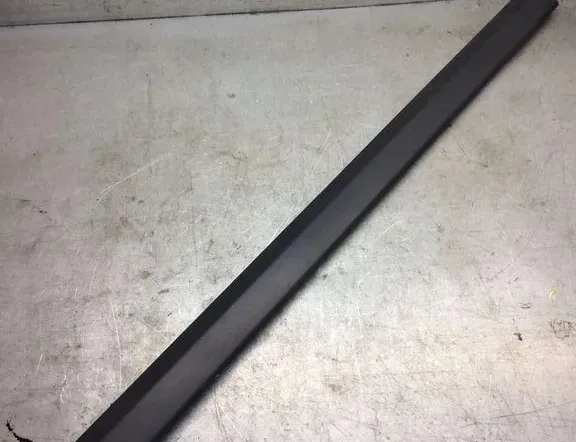 CHRYSLER Voyager 4 generation (2001-2007) Молдинг двери передний правый 92637377 34353515