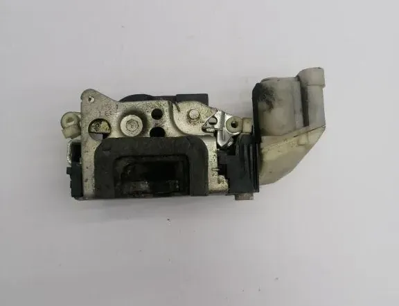 FIAT Punto 2 generation (1999-2003) Aizmugurējo kreiso durvju slēdzene B192 34345507