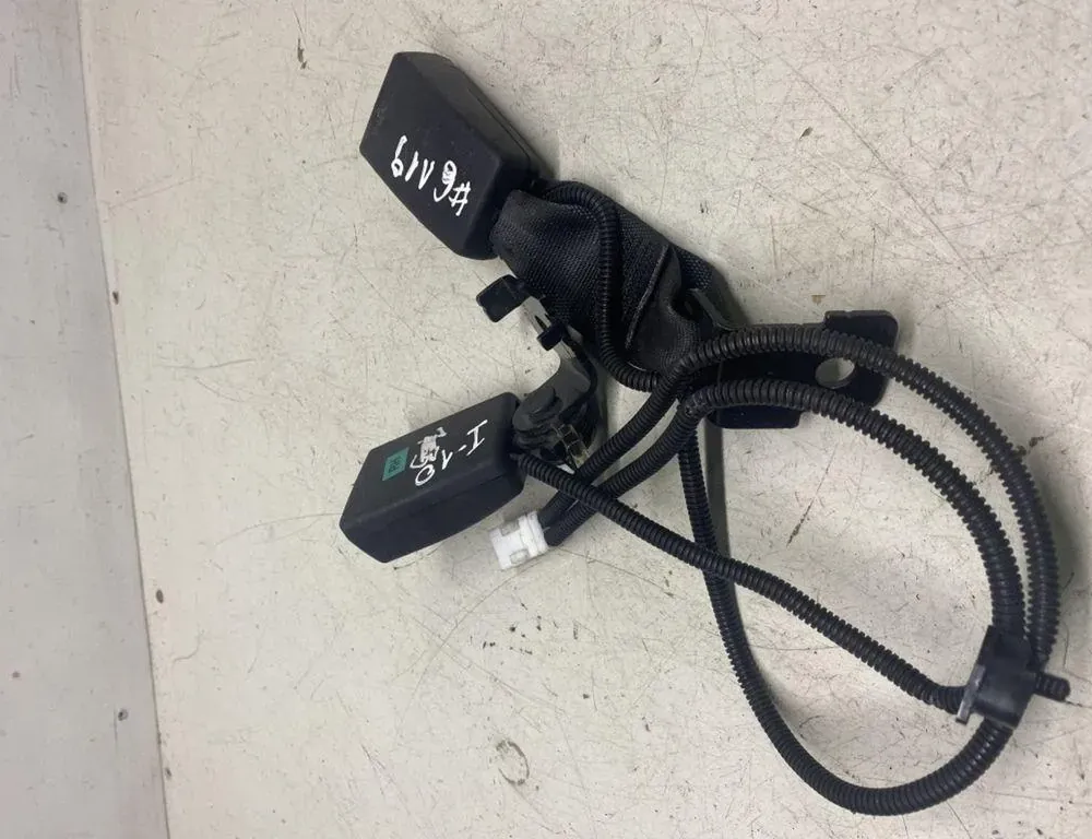 HYUNDAI i10 2 generation (2013-2019) Aizmugurējā vidējā sēdekļa sprādze 20140530,J0519 34348428