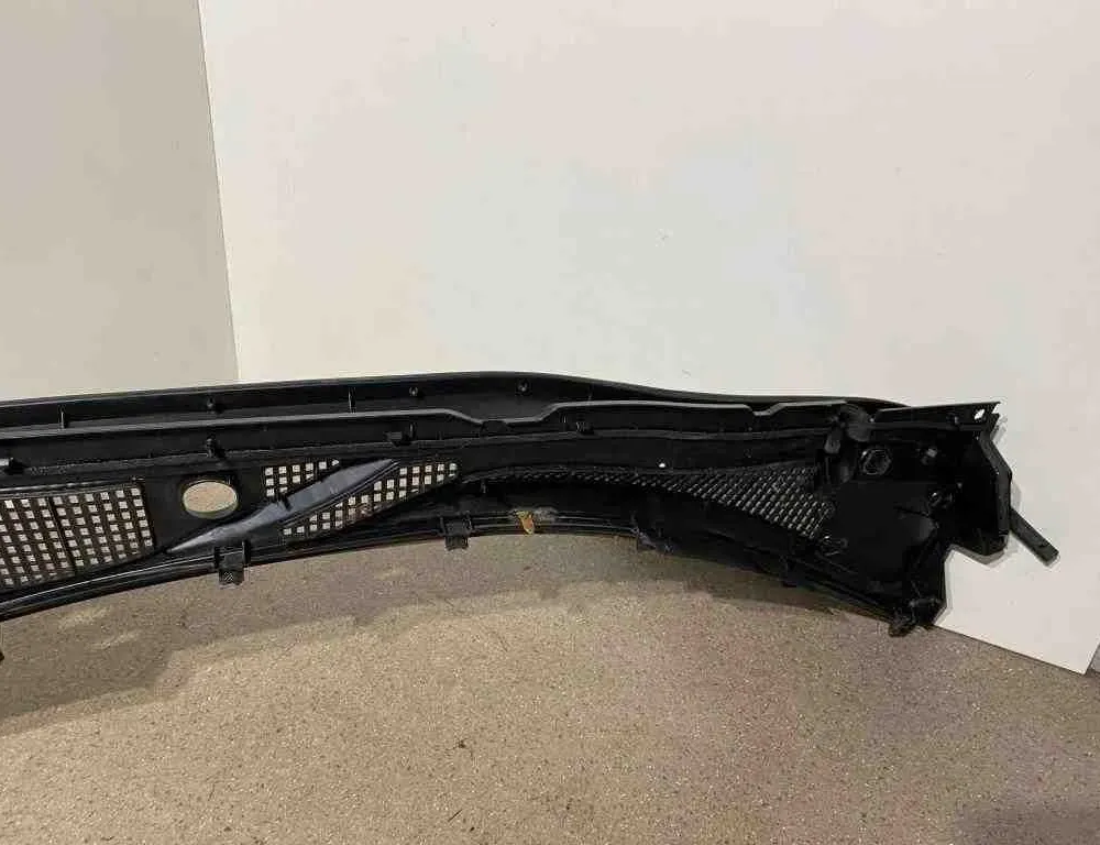 LEXUS RX 4 generation (2015-2024) Priekšējā stikla tīrītāja apdare / plastmasa 5570848220,5578148210,5578148220,5570848230 32710005