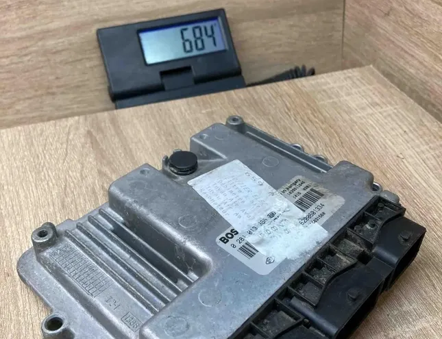 RENAULT Megane 1 generation (1995-2003) Motora vadības bloks 8200601334,0281013366 34405582