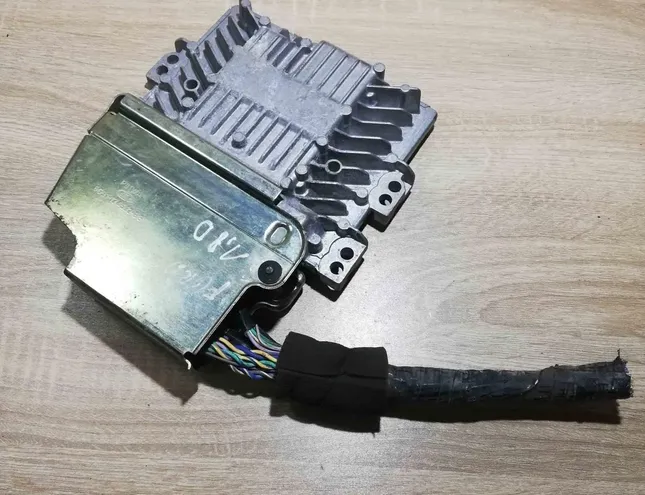 FORD Galaxy 1 generation (1995-2006) Motora vadības bloks 6G9112A532BB 34415561