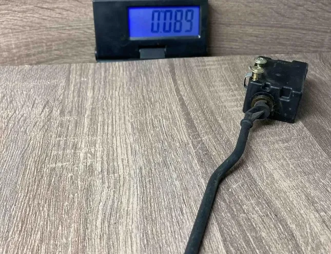 BMW 3 Series E21 (1975-1983) Degvielas tvertnes vāciņa bloķēšana 6930764 34369137