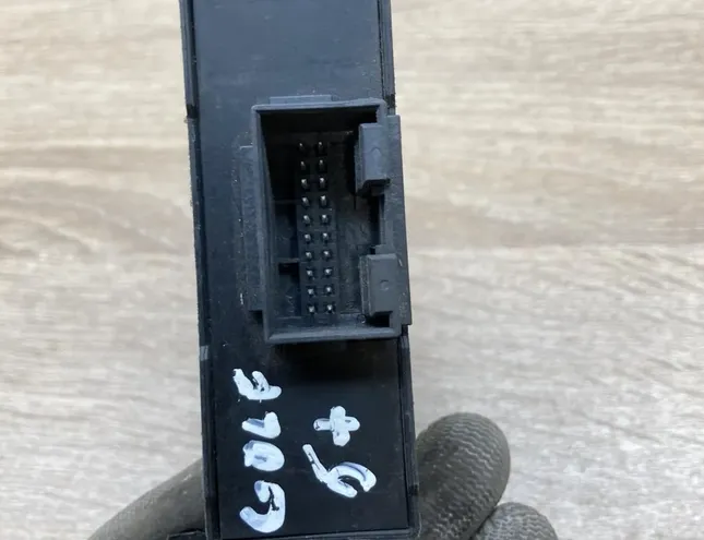 VOLKSWAGEN Golf Plus 1 generation (2004-2009) Vārtejas vadības bloks 1K0907530K,1K0907951 34454559