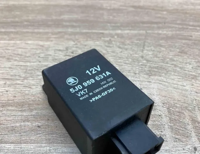 SKODA Fabia 1 generation  (2004-2007) Aizdedzes sveces 5J0959631A 34383388