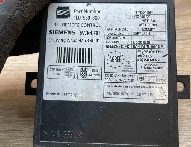 SEAT Ibiza 2 generation (1993-2002) Signalizācijas vadības bloks 1L0959800,5WK4791 34332484