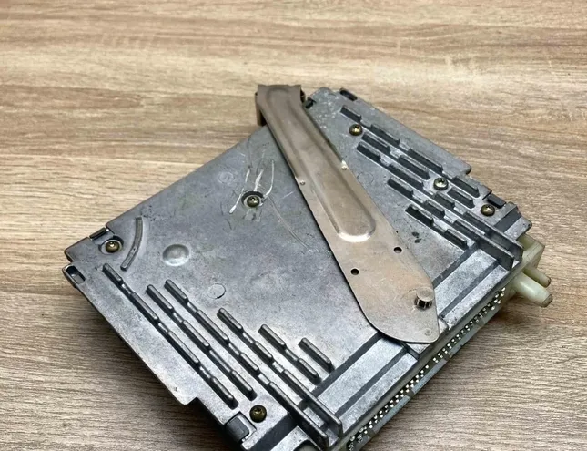 VOLVO 850 1 generation (1992-1997) Motora vadības bloks P01275155,0281001430 34382630