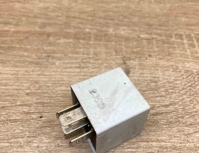 RENAULT Laguna 1 generation (1993-2001) Relejs 7700822929,60237003 34389925