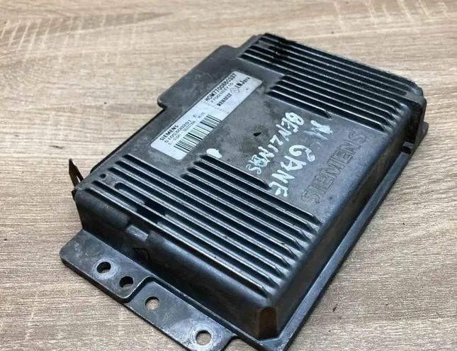 RENAULT Megane 1 generation (1995-2003) Motora vadības bloks 7700860337,S105300201E 34405481