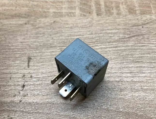 VOLKSWAGEN Passat B5 (1996-2005) Relejs 141951253B,20240072 34388138