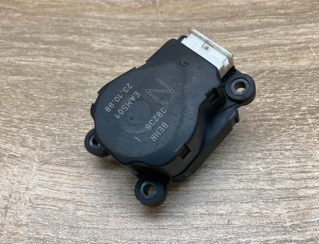 OPEL Zafira B (2005-2010) Salona sildītāja vadības vārsti 41047324,38236 34348721