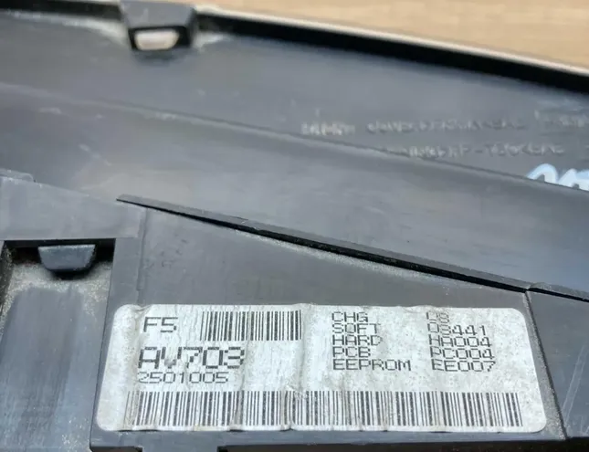 NISSAN Primera P10 (1990-1997) Спидометр AV7032501005 34393111