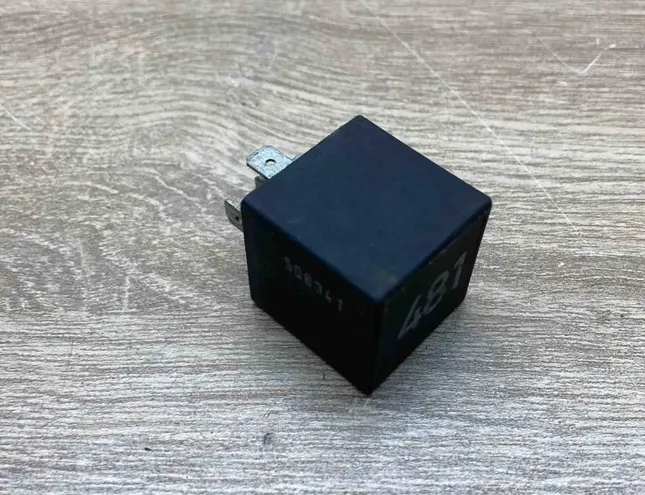 VOLKSWAGEN Touareg 1 generation (2002-2010) Реле 7L0927841,481 34391005