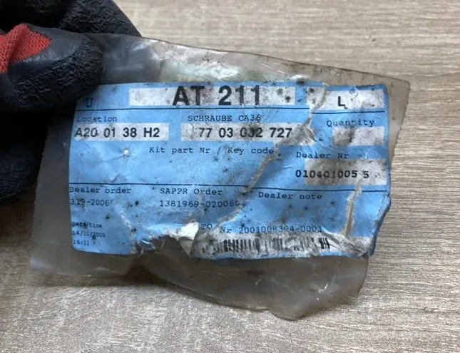 RENAULT Clio 1 generation (1990-1998) Sūkšanas šļūtenes turētājs 7703002727 34431269