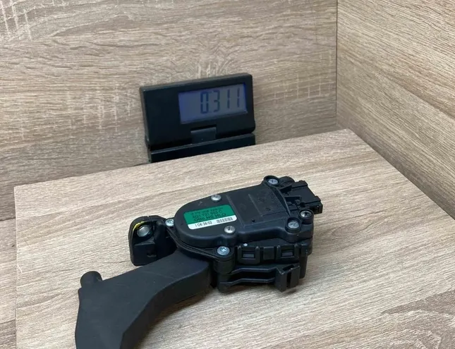 SEAT Ibiza 2 generation (1993-2002) Akseleratora / gāzes pedālis 6Q1721503C,6PV00849601 34383908