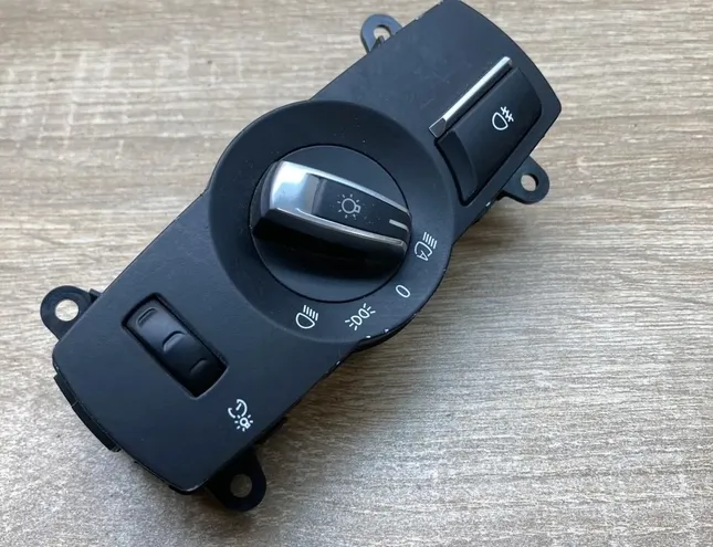 BMW 5 Series E28 (1981-1988) Lukturu vadības slēdzis 9192745,33920301 34423812