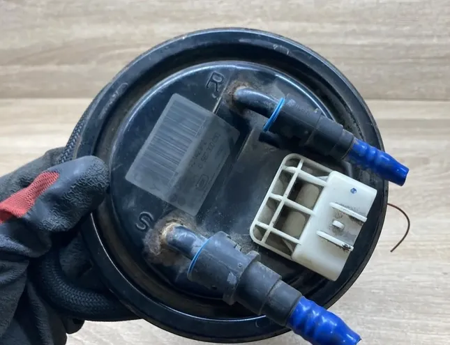 OPEL Zafira A (1999-2003) Kreisās puses degvielas sūknis 13142912,0580300033 34285565