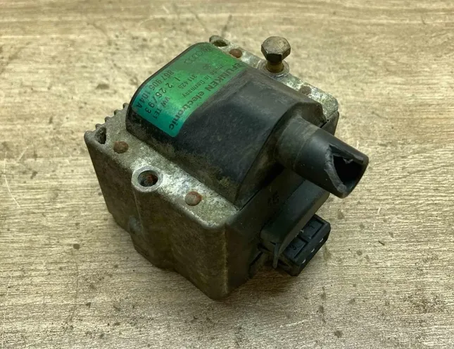 VOLKSWAGEN Golf 1 generation (1974-1993) Augstsprieguma aizdedzes spoles komplekts 867905104A,311425 34385006