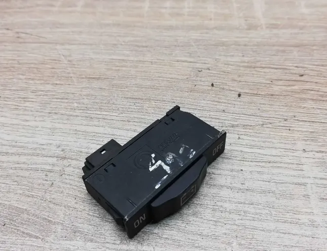 BMW 7 Series E23 (1977-1987) Automašīnas ārējo durvju rokturu komplekts 8379594 34418545